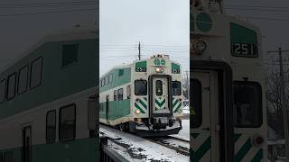 Go Transit Cab Car 251’s Powerful Horn #railway  #trainhorns #train #railroad #gotransit #gotrain