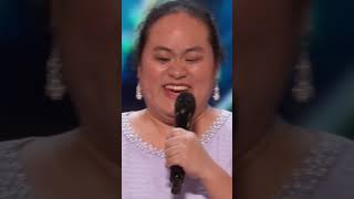 Lavender gets Heidi's Golden Buzzer after her beautiful singing performance 💛