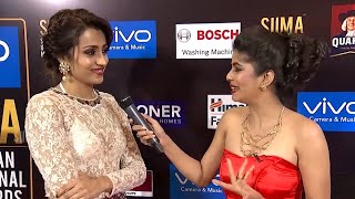 Trisha Krishnan Giving Funny Name Tags To South Actors At Red Carpet