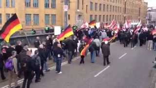 1. Mai Demo Berlin: Aufeinandertreffen von NPD-Anhängern und Gegendemonstranten