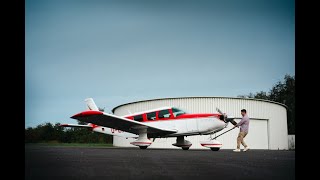 Flying Piper PA-32 Cherokee Six to have a coffee with a friend