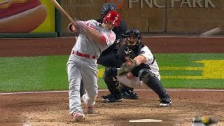 PHI@PIT: Nava scoots a double down the line