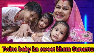 BAHUT DINA PARE TWINS BABY KA SWEET KHATA || CHIRASMITA RAJPUT 😎