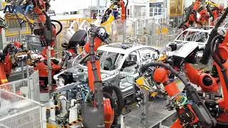 The automation application of KUKA robots in automotive production lines is supported by KUKA robots