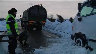 Neige: des militaires à pied d'œuvre dans la Manche pour dégager les routes - 13/03