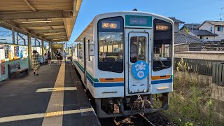 天竜浜名湖鉄道。西鹿島駅、ワンマン普通列車掛川行き。ＴＨ2100型発車。