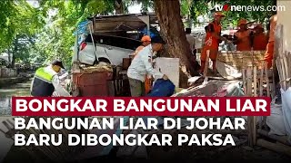 Satpol PP Bongkar Puluhan Bangunan Liar di Bantaran Kali Sentiong, Sempat Adu Mulut | OneNews Update