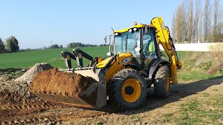 TractorBagr Vlog #1 JCB 4CX, Rovnání louky, přejezdy, povídání /GOPRO/JCB4CX/