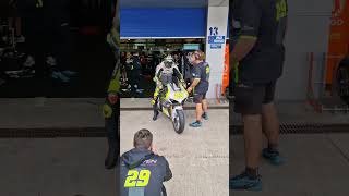 Primo ingresso in pista per Andrea Iannone a Jerez!