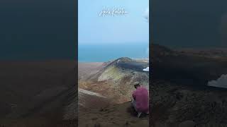 Anak Krakatau - Dog's Krakatau Volcano Climb #krakatau #streetdog #shorts