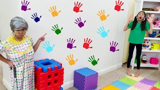 Emma and Wendy Pretend Play Hand Painting with Colorful Paint | Finger Paint Art for Kids
