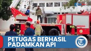 Berjuang Selama 2 Jam, Petugas Berhasil Padamkan Api yang Melalap Gedung Bapelitbang Kota Bandung