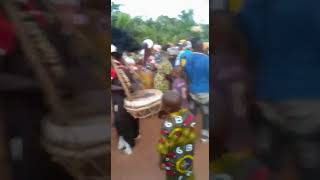 BALAFON DE PAPOU. KAFORO REND HOMMAGE A UNE BELLE FAMILLE A KATIA