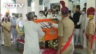 BJP Flag Over Indian Flag At Kalyan Singh's Prayer Meet Triggers Row