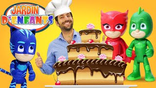 Les Pyjamasques en jouets dans le Jardin d’enfants. Vidéos pour les enfants.