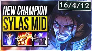 SYLAS IS ACTUALLY SO STUPID!! STEAL ANY ULTIMATE!! - Sylas Mid Gameplay - League of Legends