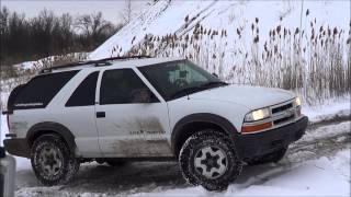 1080HD 1998 ZR2 Blazer in its' Natural Habitat at the Oakville Mud Bog- December 30, 2012