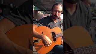 Gypsy jazz right hand technique. how the rest stroke works!