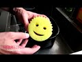 🧽 vieze airfryer schoonmaken met scrub daddy