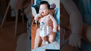 媛媛成长日记：小家伙偷感很重啊哈哈 #baby #宝宝 #cute #cutebaby