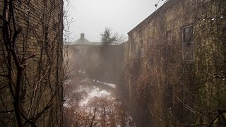 Exploring an Abandoned Mental Hospital at Night - Dark Past