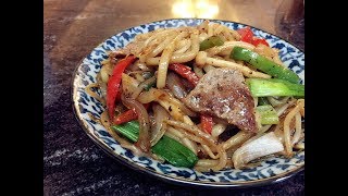 黑暗料理之點樣食蕉？[黑椒牛肉炒烏冬]宵夜最愛-家常-茶餐廳-Black Pepper Stir-fried Udon With Beef