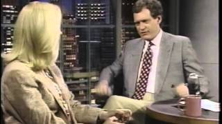 Cybill Shepherd on David Letterman 1992 / Listen to the Moonlighting podcast here: playpodca.st/mtp