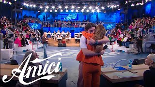 Amici 22 - Cricca deve lasciare la scuola