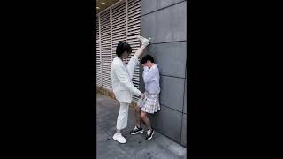 181cm tall girl scared her short boyfriend.