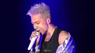 170805 TAEYANG - Last Dance playing the piano (Day1)