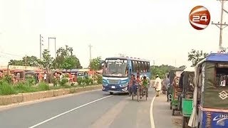 ঢাকা-ময়মনসিংহ মহাসড়কে চালক ও হেলপারদের হাতে জিম্মি যাত্রীরা