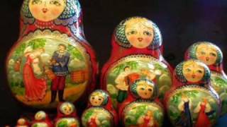 Matryoshkas- матрешки