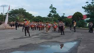 penampilan marching band