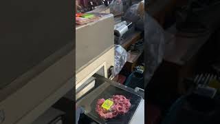 牛肉トレイ入り金属検出テスト　中古アンリツ金属探知機／品番 KD801A　問い合わせ番号　Z-0942-7