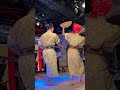 琉球舞踊を踊るフラメンコダンサー