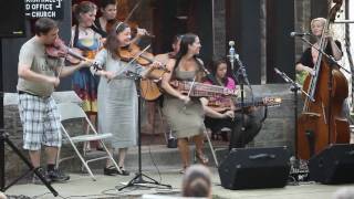 Gärdebylåten - Berglund Family concert