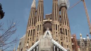 サグラダ・ファミリア,Sagrada Familia,生誕のファサード、受難のファサード