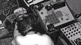 Aphex Twin / AFX - Medievil Rave Mk2 [pre plague mix]