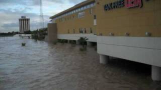 Laredo Texas-Rio Grande flooding