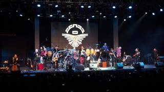 Roberto Marquez + Inti Illimani + Congreso - Miren como sonrien