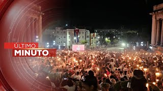 Estudiantes de Cuba reeditan la tradicional marcha de las antorchas