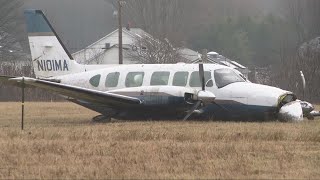 Plane carrying federal inmate, 5 others crashes at Geauga County Airport
