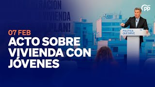 Feijóo interviene ante los medios de comunicación tras un acto sobre vivienda con jóvenes