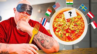 Woher kommt das Gericht? Profikoch muss blind Essen erraten 👀