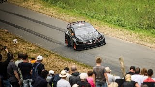 Our Megane R.S. RX ripping up the hills of Brittany!