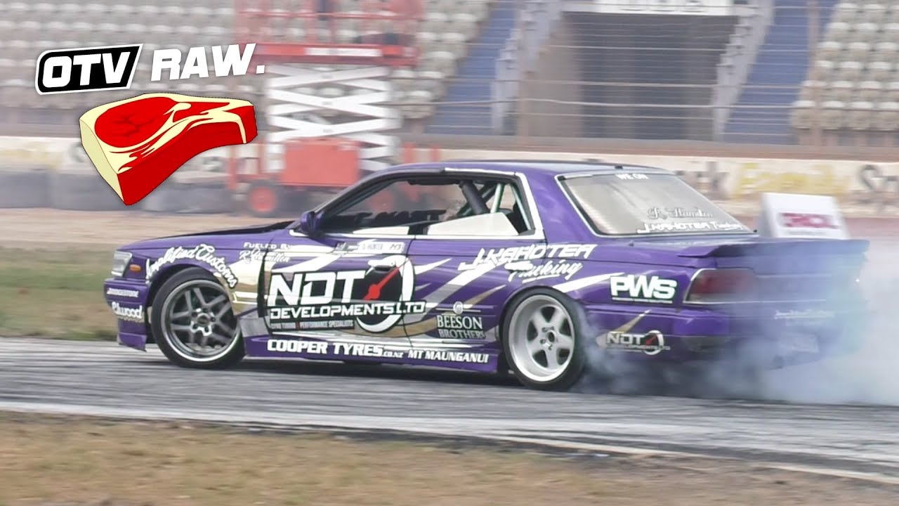 RB25DET C33 Laurel Drifting - D1NZ R1 Tauranga 2019 - YouTube