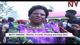 Minister Amongi donates age limit cash to childless women in Oyam South