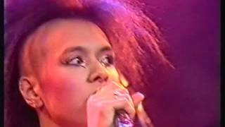 Bow Wow Wow Live Switch 08/04/83