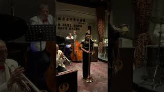 上海外灘和平飯店🏨爵士樂酒吧-夜上海 = The Shanghai Peace Hotel Jazz Band-「Shanghai Nights」