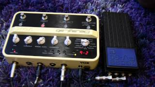 VOX DelayLab with expression pedal